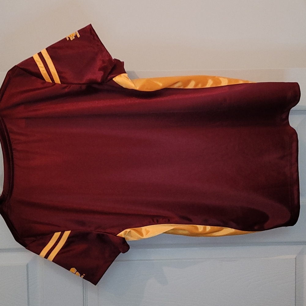 Central Michigan University V-neck Top X-Large - Picture 4 of 9